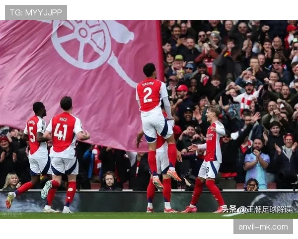 阿森纳防线稳固状态回升，争冠前景再添信心