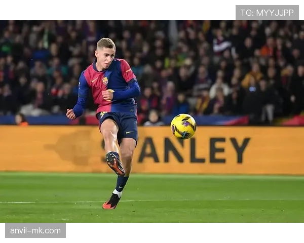 费尔明在防守拼抢中展现韧性，助球队迎来表现稳健的重要胜利