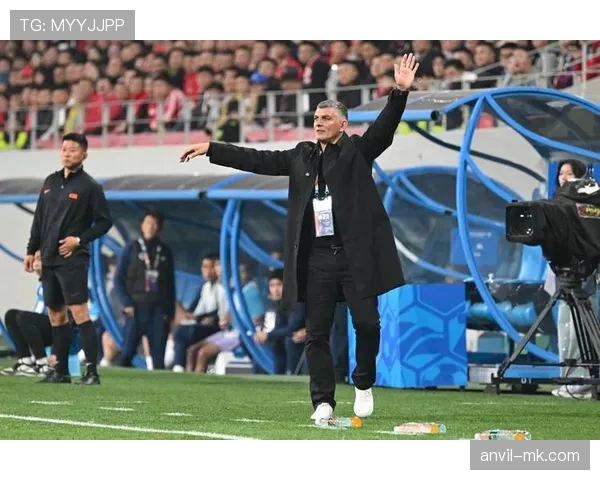 足球高手近期表现稳健,技术发挥与比赛影响力持续提升 足球高手近期表现稳健,技术发挥与比赛影响力持续提升