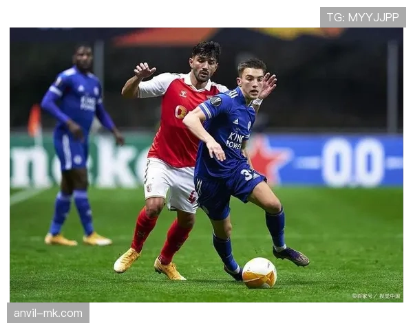 足球豪门对决:近期交锋表现稳健,竞争力持续提升 足球豪门对决:近期交锋表现稳健,竞争力持续提升